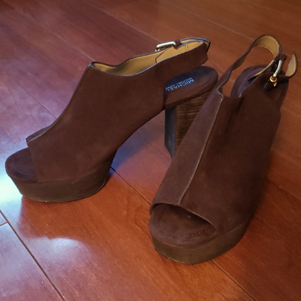 Michael Kors Womens Brown Suede Sandal
